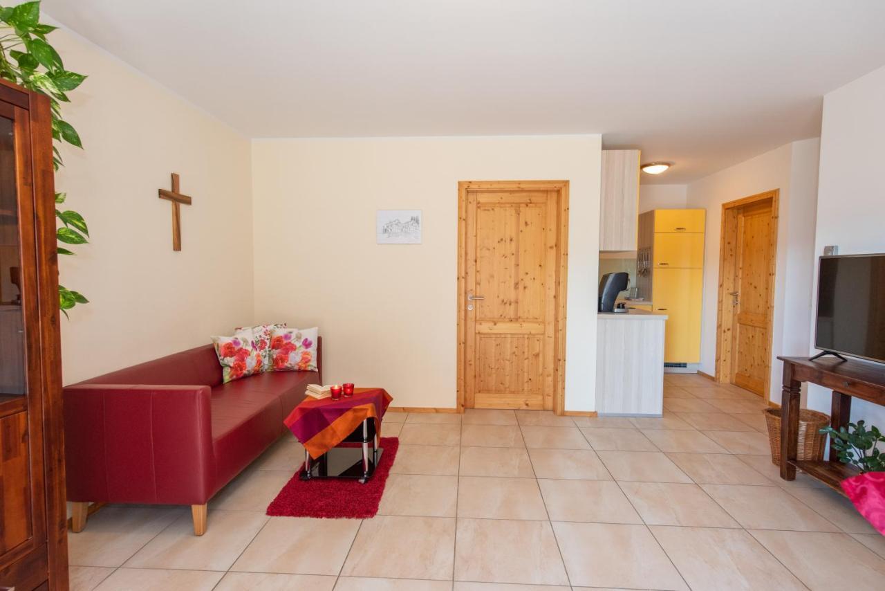 Ferienwohnung In Ruhiger Lage, Garten - 1 Sz 폴라우베르그 외부 사진